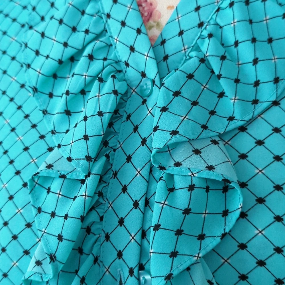 Poplin style blouse with bowing - beautiful color! - Picture 4 of 4